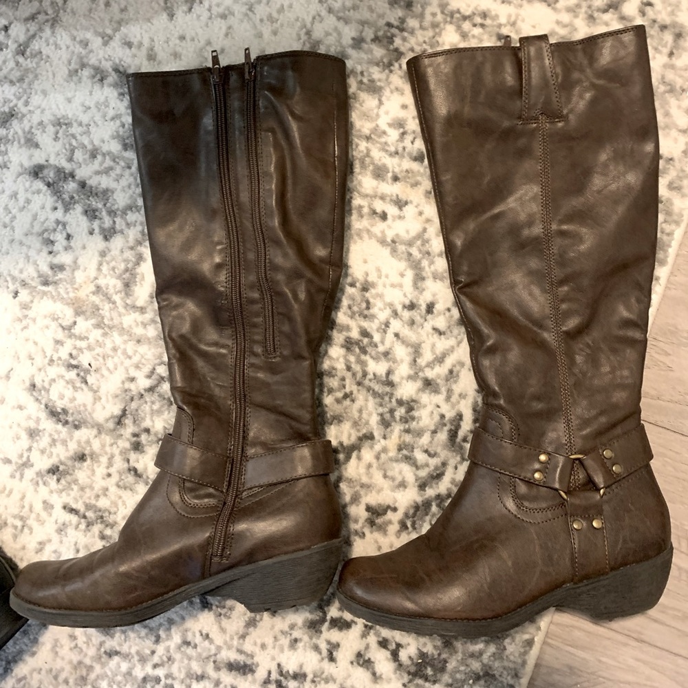 Great condition. Worn a few times.